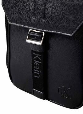 Sac Calvin Klein Reporter Cargo avec rabat noir pour homme