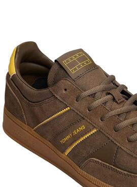 Chaussures Tommy Jeans The Greenwich marron pour hommes.