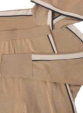 Ensemble Mayoral Tricot camel pour fille.