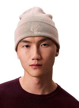 Bonnet Calvin Klein logo CK beige pour homme