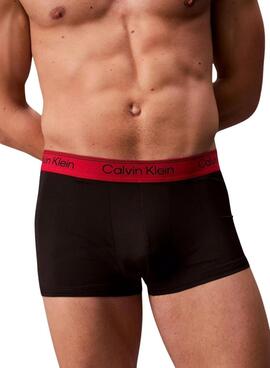 Lot de 3 boxers Calvin Klein Jeans à taille basse noir avec ceinture de couleurs pour homme.