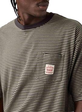 T-shirt Levis Worker à rayures vertes pour homme.