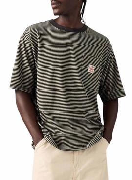 T-shirt Levis Worker à rayures vertes pour homme.