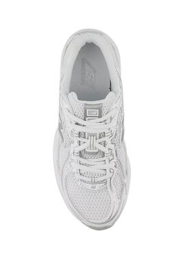 Chaussures New Balance GR740 blanches et argent pour femme
