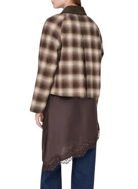 Veste à carreaux marron Only Kine pour femme.