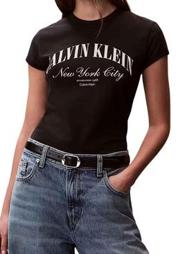 T-shirt Calvin Klein Jeans Graphic Logo noir pour femme