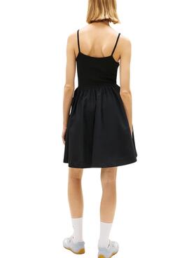 Robe Tommy Jeans Poplin Strappy noire pour femme