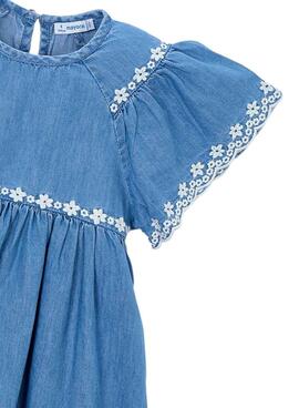 Robe Mayoral en jean léger avec broderie florale bleu moyen pour fille